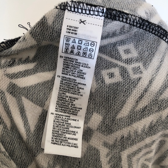 Forever 21 Boho Aztec Stretchy Pants - Picture 9 of 10